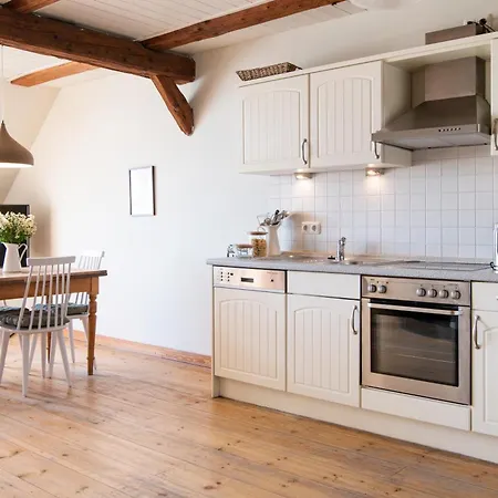 Gut Apartment